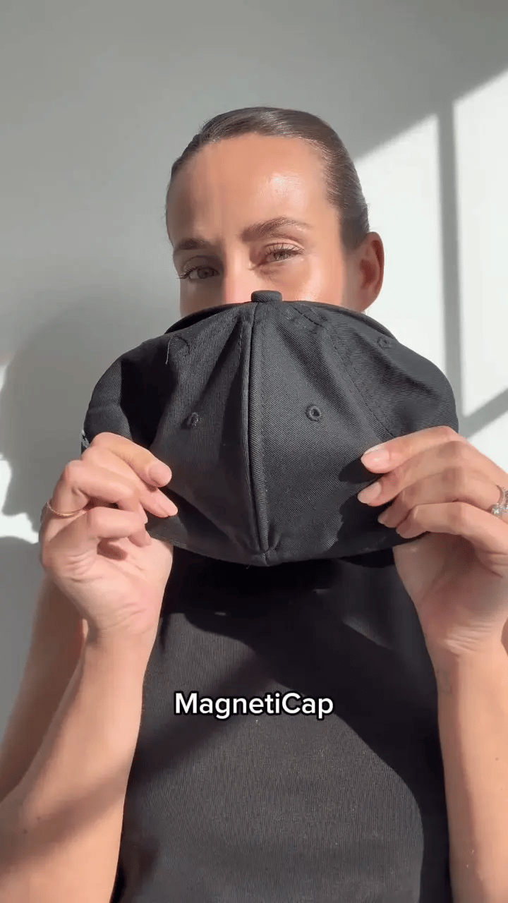 La seule casquette qui ne détruit pas ta coiffure